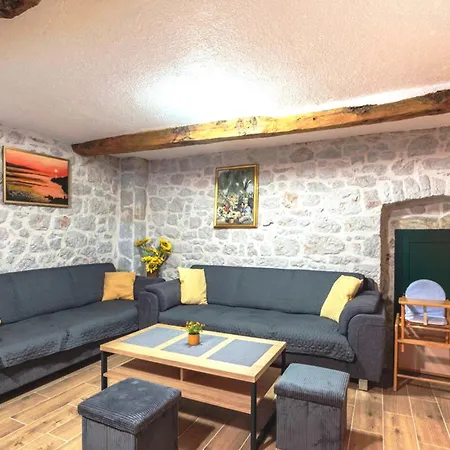 Stone House Lila Imotski * Kamenmost